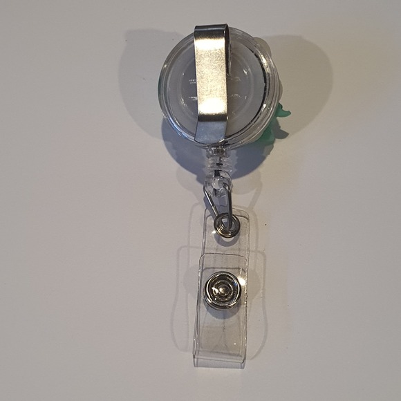 Green Sea Turtle Faux Pearl Retractable Badge Reel ID Holder Nurse Teacher Gift - Picture 4 of 4